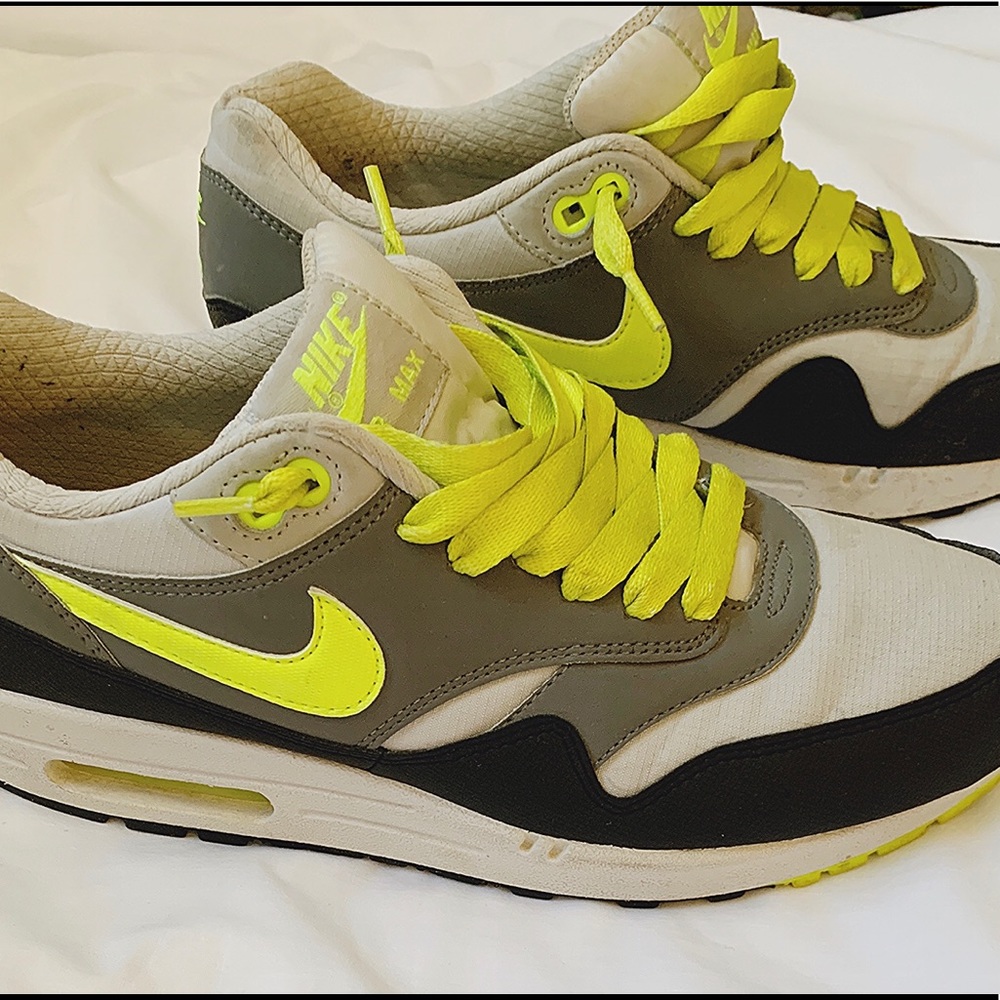 Nike Air Max 1 Grey/Black/Volt • like new